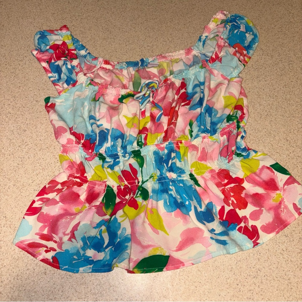 Fitted Cap-Sleeve Smocked Tropical Floral Crepe Top Size L